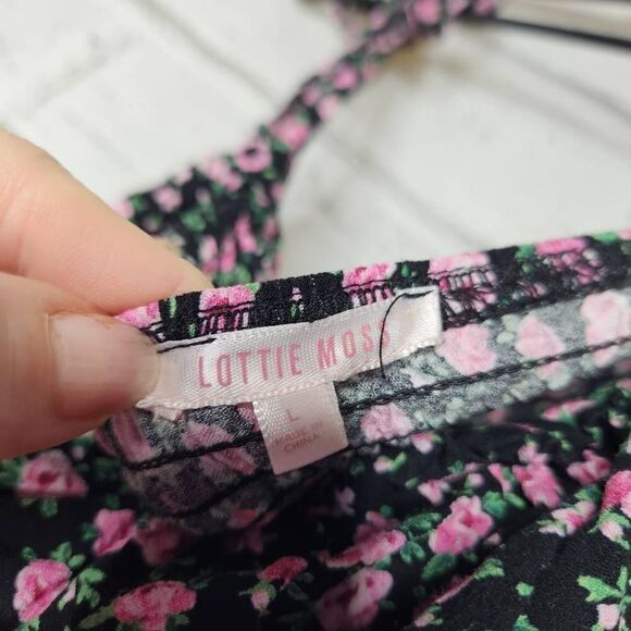 Lottie Moss Floral Ruffle Hem Adjustable Strap Smocked Tank Top Cropped Large - Picture 10 of 13